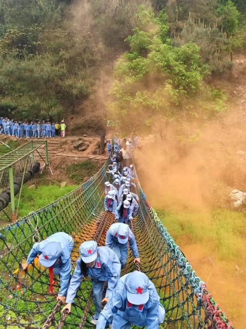 一校一景 | 没有课本的周五 泸州这群学生去了这个神秘基地(图12) 12.jpg