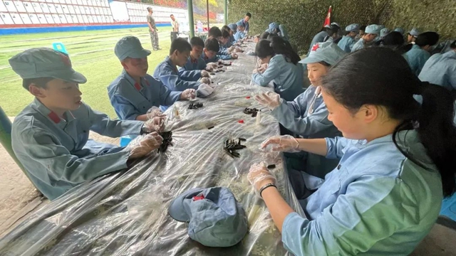 一校一景 | 没有课本的周五 泸州这群学生去了这个神秘基地(图13) 13.jpg