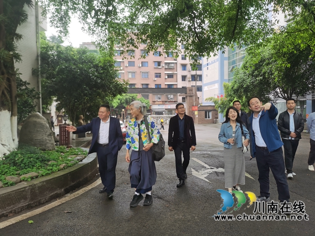 旅美华人教育家赵海燕到访合江中学 共话百年育人与文化传承
