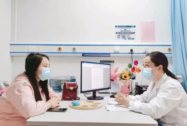 西南医大中医院早孕关爱门诊开诊！怀了没？留不留？咋个保？都可以咨询