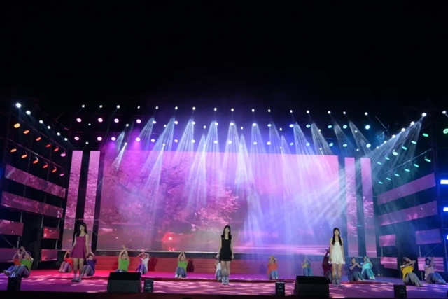 青春正好 未来可期——泸县建校举行2025年“正青春•创未来”校园艺术节暨欢送2025届毕业班文艺晚会(图13) 13.jpg