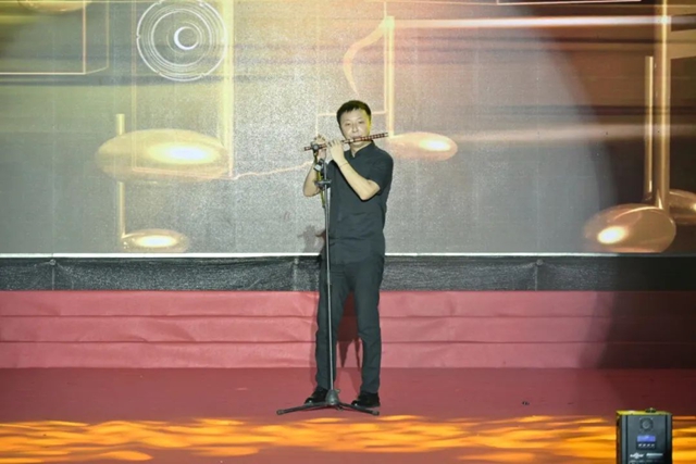 青春正好 未来可期——泸县建校举行2025年“正青春•创未来”校园艺术节暨欢送2025届毕业班文艺晚会(图21) 21.jpg