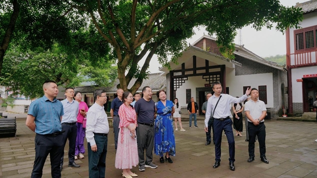 四渡赤水铸魂 财税赋能聚智|四川省新联会二分会赴泸州开展财税政策专题讲座暨红色教育活动(图5) 5.jpg