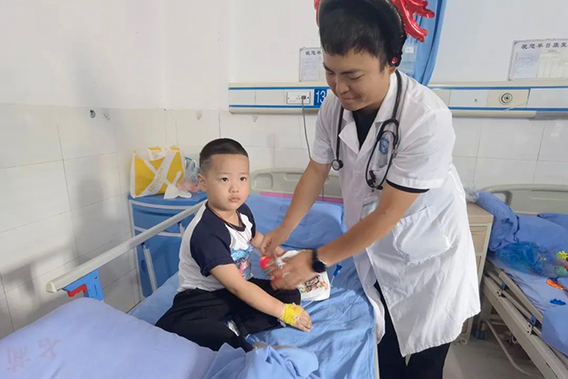 “粽情童趣,医路相伴”┃古蔺县中医医院普儿·新生儿科开展“六一”儿童节活动(图7) 7.jpg