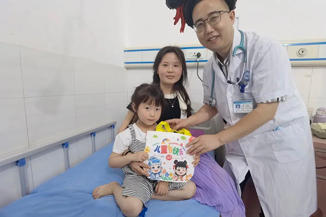 “粽情童趣,医路相伴”┃古蔺县中医医院普儿·新生儿科开展“六一”儿童节活动(图5) 5.jpg