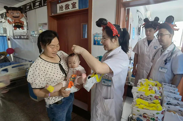 “粽情童趣,医路相伴”┃古蔺县中医医院普儿·新生儿科开展“六一”儿童节活动(图6) 6.jpg