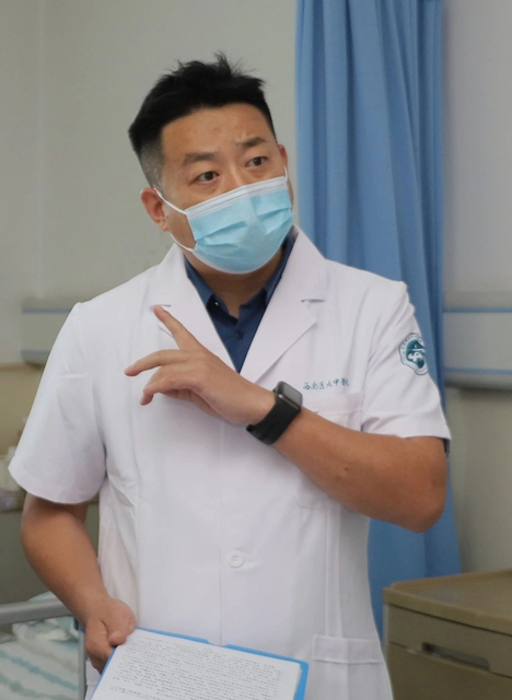 408诊室的晨光：韩云炜教授为复杂肿瘤患者再赋新生