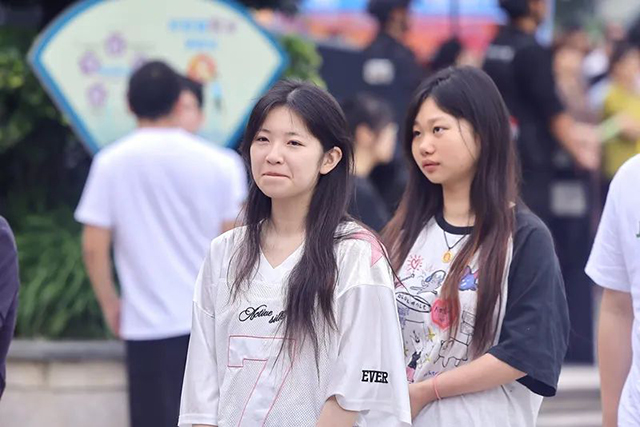 开考了!直击泸州2025高考首日现场(图5) 5.jpg