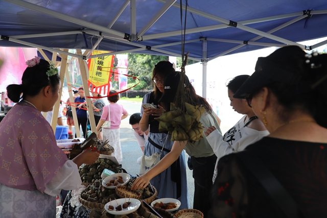 2025国窖1573泸州国际网球公开赛盛大启幕 体育与文化交融绽放城市魅力(图3) 3.jpg