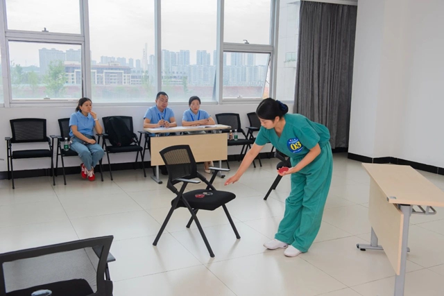 川渝16队32人“大比武”,院感管理同质化“实战”比赛在西南医大附院举行(图2) 2.jpg