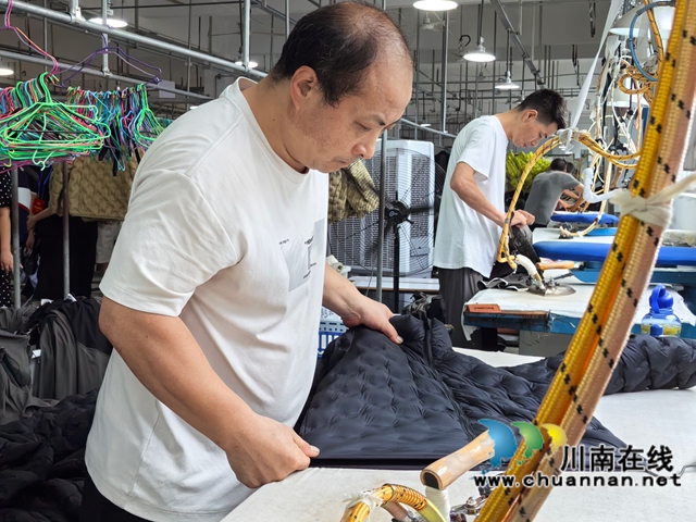 泸县政协专题视察农民工服务保障工作,共绘就业增收“幸福画卷”(图7) f46427e805cc05d202d43f9ff5d84c66.jpg