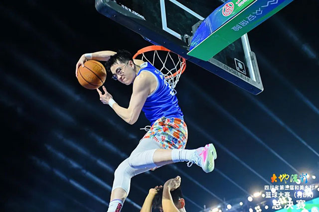 又燃又热血!四川 “村 BA” 总决赛在宜宾珙县开幕!(图12) 12.jpg