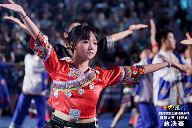 又燃又热血!四川 “村 BA” 总决赛在宜宾珙县开幕!(图6) 6.jpg