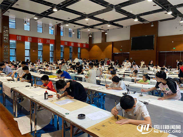 泸州44名青少年脱颖而出 将出征第四届青少年书画传习大会全省决赛