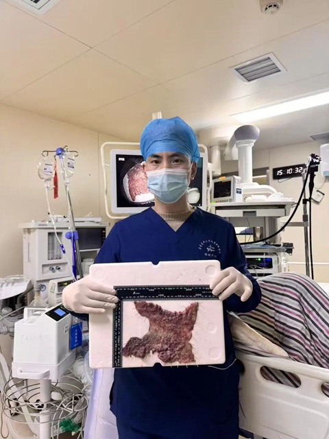 肛肠科两名见多识广的帅哥医生来了(图2) 2.jpg