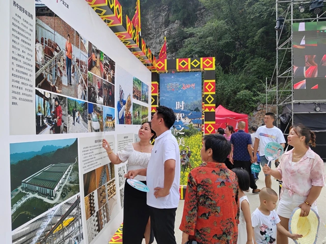 协会动态 | 影像驻村连载——走进“远古神奇 火红石屏”(图8) 8.jpg