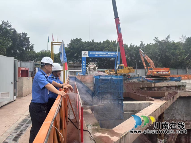 龙马潭区综合行政执法局:开展在建工地巡查,守护城市环境(图2) 民2.jpg