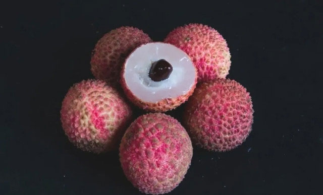 十二金钗凝荔韵 千年传奇续新篇┃合江荔枝十二金钗诗联里的晚熟传奇(图5) 妃子笑.jpg