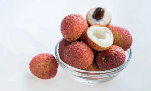 十二金钗凝荔韵 千年传奇续新篇┃合江荔枝十二金钗诗联里的晚熟传奇(图9) 大红袍.jpg