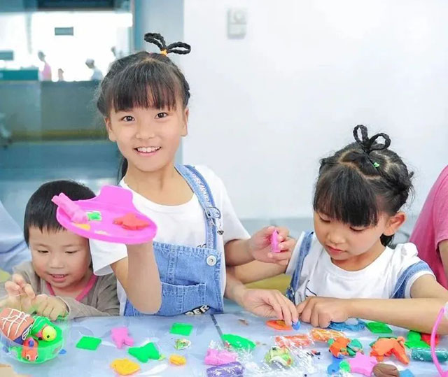 用爱心浇灌的两对连体“姐妹花”,长大后选择“医”路追随~(图19) 19.jpg