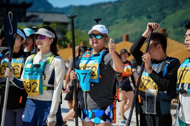 “流量”变“留量”!宜宾市首届桨板公开赛太燃了(图5) 5.jpg