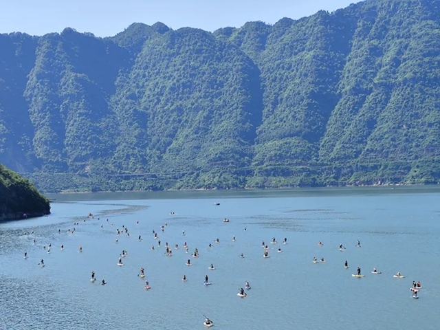 “流量”变“留量”!宜宾市首届桨板公开赛太燃了(图9) 9.jpg