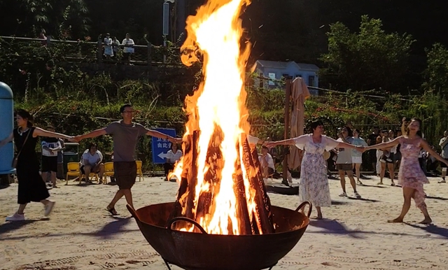 “流量”变“留量”!宜宾市首届桨板公开赛太燃了(图8) 8.jpg