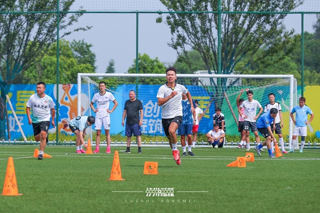 备战“川超”,泸州队开启组队选拔!(图3) 球3.jpg