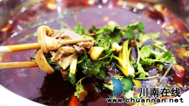 古蔺县石宝镇任平红汤羊肉:百年技艺成“非遗”,匠心传承香飘万家(图6) 5.jpg