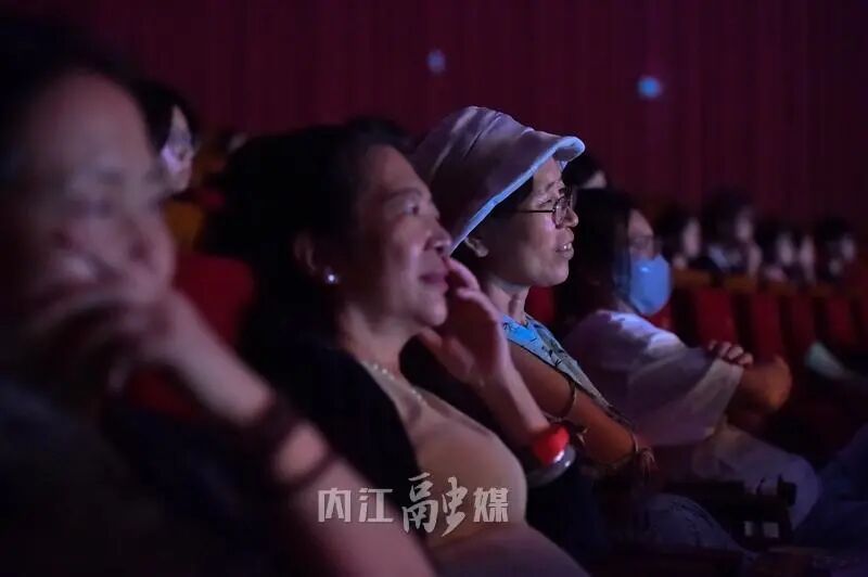 成都首演!内江又一部“好戏”登场——(图6) 6.jpg