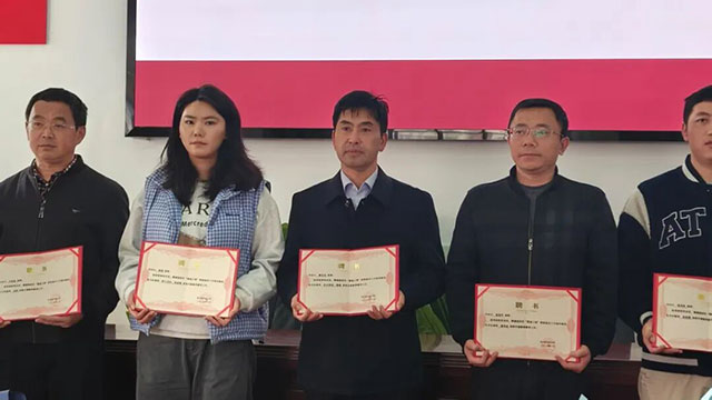 师者如光 | 贺园:把历史的星光 照进彝乡的晨雾里(图4) 4.jpg