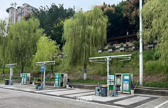 昨晚起,泸州滨江路飞机坝停车场恢复开放(图2) 12.jpg