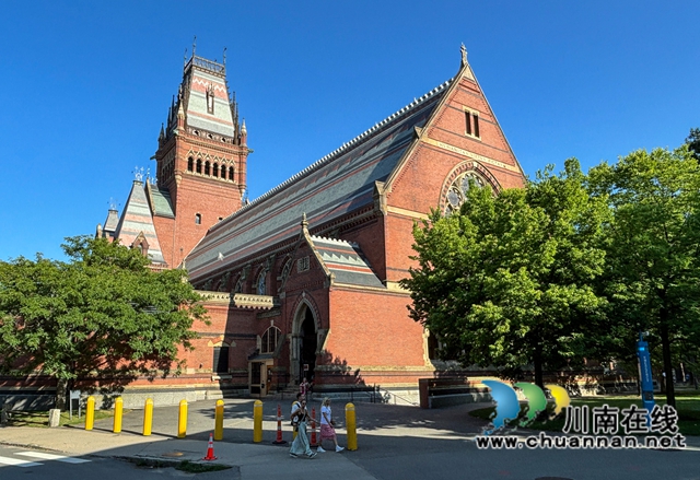 叙永文人向美国哈佛大学哈佛燕京图书馆捐赠10本图书(图11) 哈佛大学标志性建筑——哈佛纪念堂 颜林摄影_IMG_0073-2.jpg