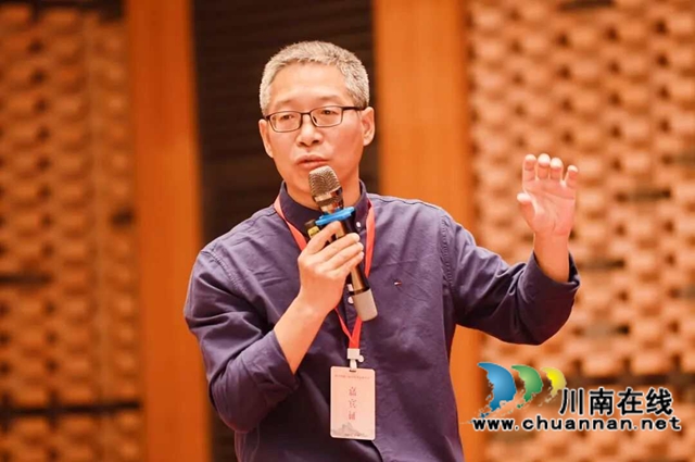 承篆隶雄魂 纵行草逸气——评四川书法理论研讨会与当代书学的守正创新(图2) 2.jpg