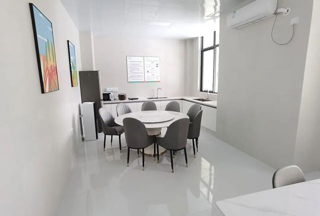 新增!G93成渝环线高速(泸渝段)白鹿服务区“司机之家”开启试运行!(图3) 3.jpg