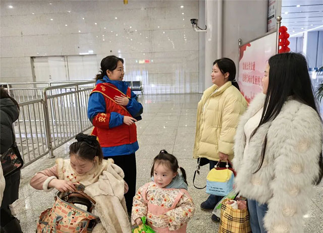 红色方向盘︱党旗引领春运路,泸州公交护航幸福年(图3) 10009.jpg