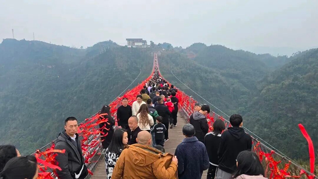 年味拉满!泸州这些地方开启人从众模式,速速“马”住打卡(图8) 8.jpg