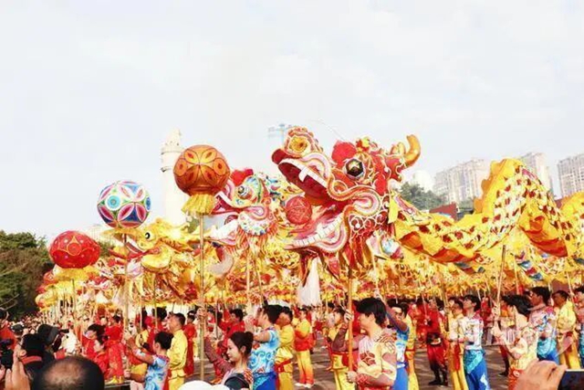 万人空巷!隆昌腾起了13条“金龙”!(图1) 1.jpg