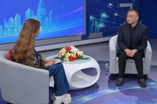 央视《见解》访谈节目播出预告 | 余金海:金涛入海三十载(图4) 4.jpg