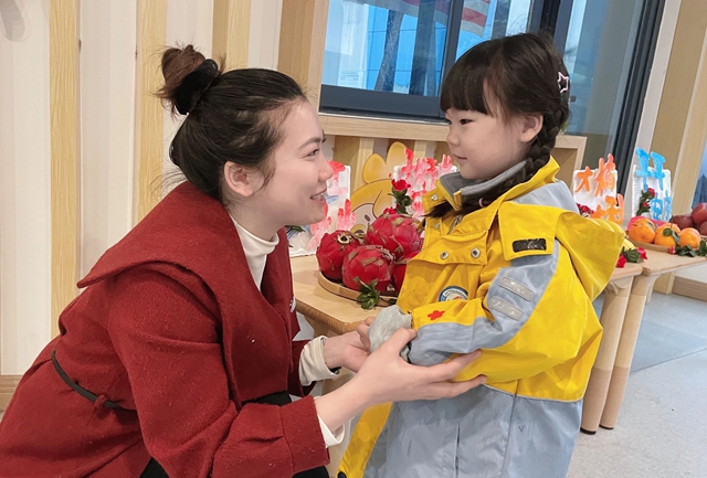 “马” 力全开!开学首日,泸州校园元气满格!(图2) 2.jpg