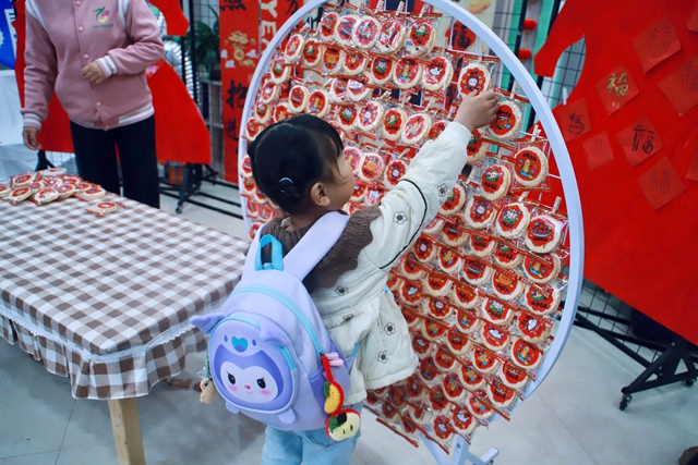 “马” 力全开!开学首日,泸州校园元气满格!(图15) 15.jpg