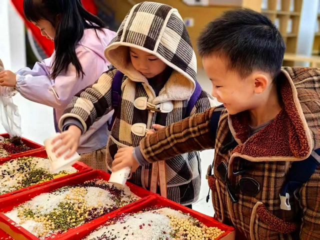 “马” 力全开!开学首日,泸州校园元气满格!(图26) 26.jpg