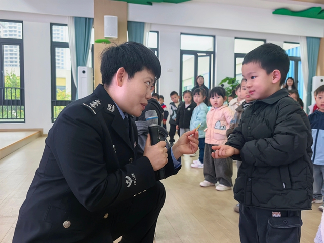 “马” 力全开!开学首日,泸州校园元气满格!(图29) 29.jpg