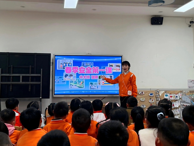 “马” 力全开!开学首日,泸州校园元气满格!(图37) 37.jpg