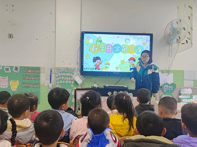 “马” 力全开!开学首日,泸州校园元气满格!(图40) 40.jpg