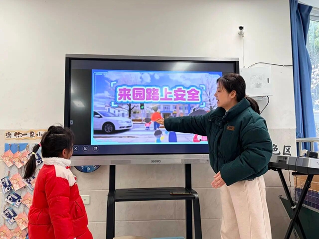 “马” 力全开!开学首日,泸州校园元气满格!(图41) 41.jpg