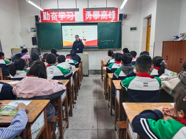 “马” 力全开!开学首日,泸州校园元气满格!(图47) 47.jpg