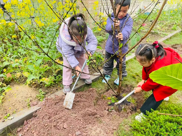 植绿、护绿、爱绿 | 泸州市教育体育系统植树节主题活动(图3) 3.jpg