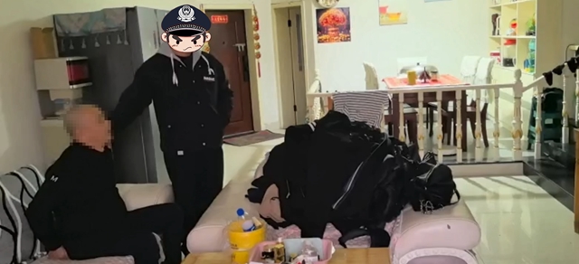 消失多年的神医“低端骗局”,泸州出现……(图1) 医生1.jpg