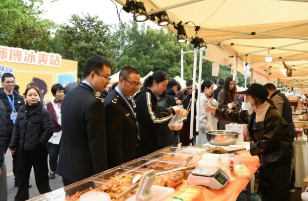 周密部署 协同发力 泸州市场监管全力护航酒博会(图9) 9.png